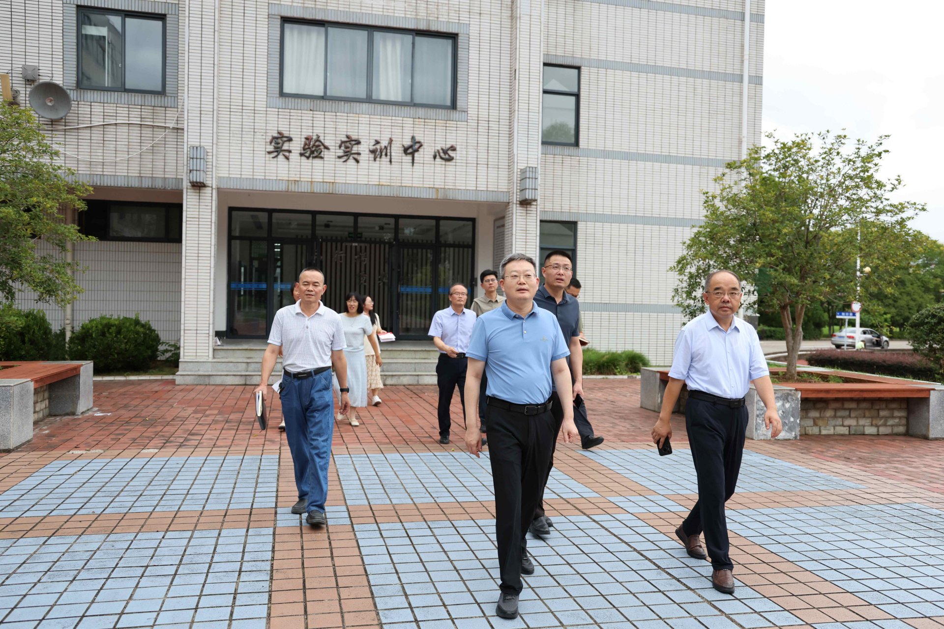 延伸阅读办公室